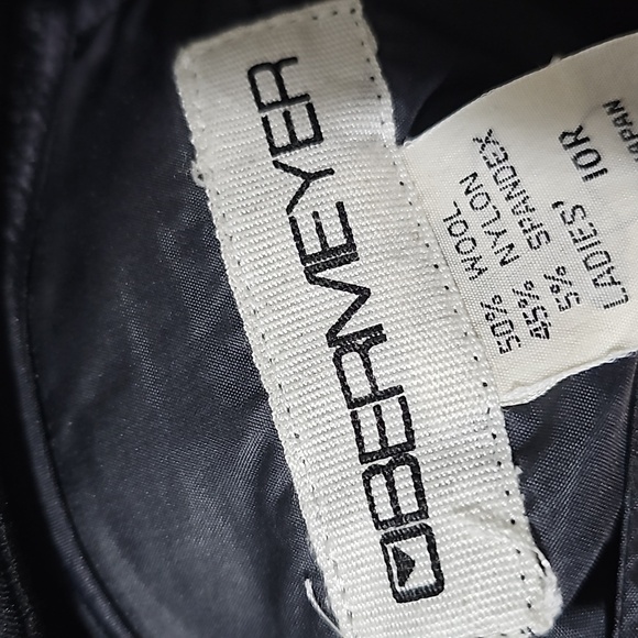 Obermeyer Black Sweatpants and Joggers with High‎ Waist Design - Picture 4 of 7